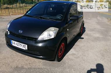 Хэтчбек Daihatsu Sirion 2005 в Киеве