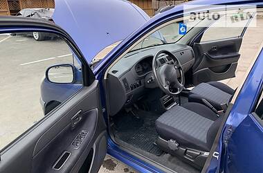 Хэтчбек Daihatsu Sirion 2003 в Тернополе