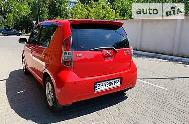 Хэтчбек Daihatsu Sirion 2006 в 