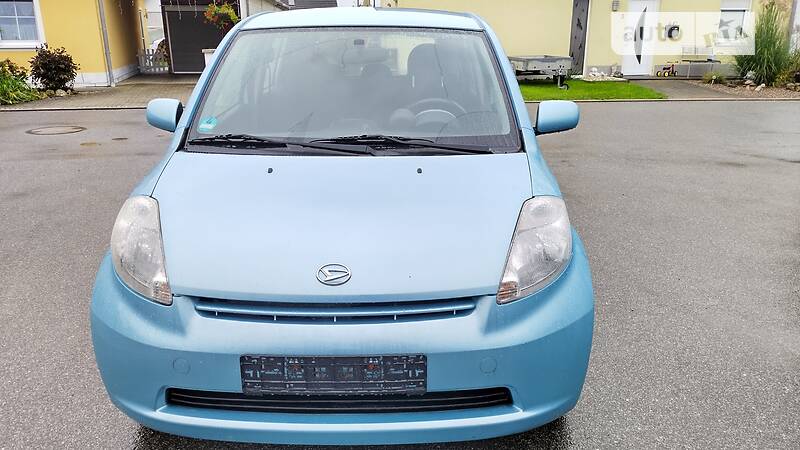 Хэтчбек Daihatsu Sirion 2006 в Лубнах