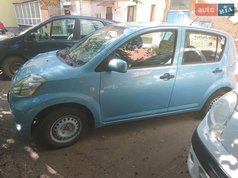 Хэтчбек Daihatsu Sirion 2008 в Виннице