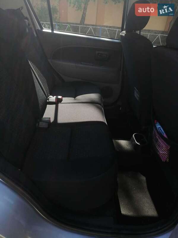 Хетчбек Daihatsu Sirion 2008 в Києві