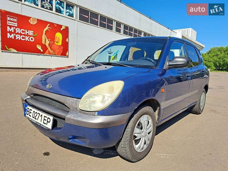 Хэтчбек Daihatsu Sirion 1999 в Николаеве