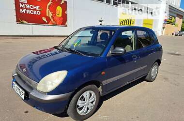 Хэтчбек Daihatsu Sirion 1999 в Николаеве