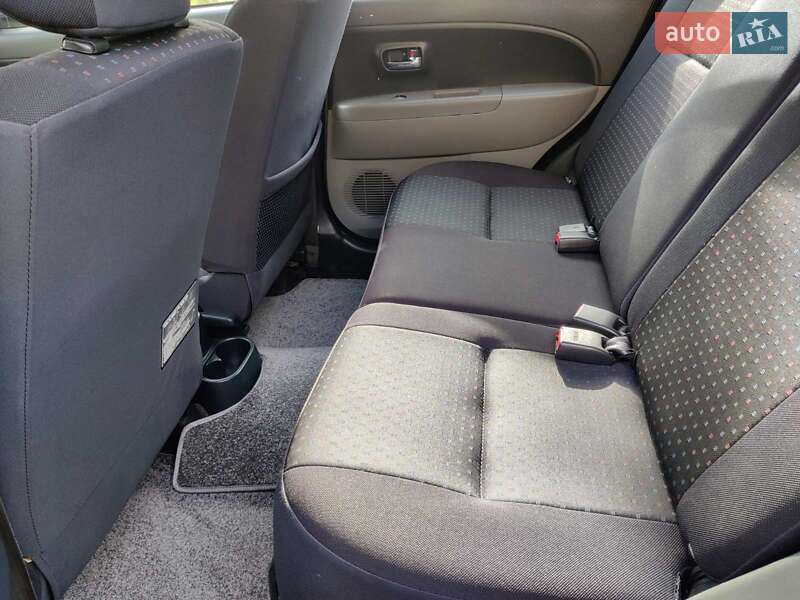 Хетчбек Daihatsu Sirion 2008 в Луцьку