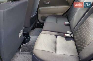 Хэтчбек Daihatsu Sirion 2008 в 