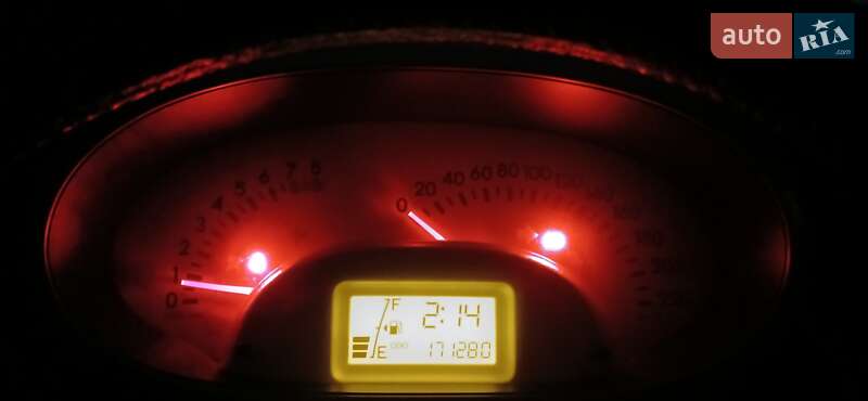 Хетчбек Daihatsu Sirion 2009 в Тернополі