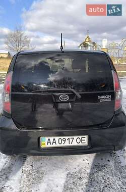 Хэтчбек Daihatsu Sirion 2007 в 