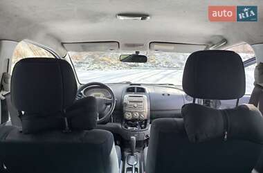 Хэтчбек Daihatsu Sirion 2007 в 