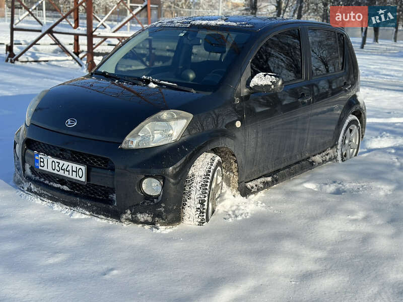 Хэтчбек Daihatsu Sirion 2006 в Полтаве