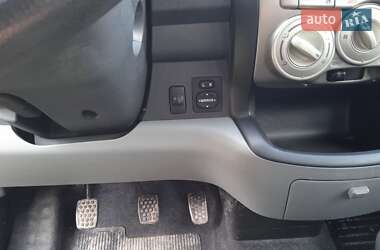 Хетчбек Daihatsu Sirion 2010 в 