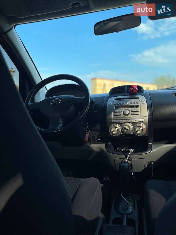 Хетчбек Daihatsu Sirion 2008 в Ізмаїлі