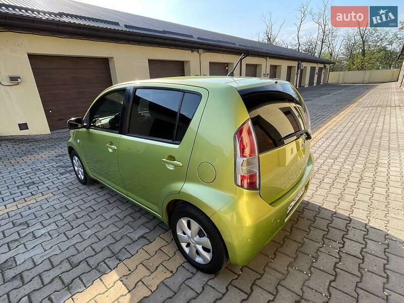 Хетчбек Daihatsu Sirion 2008 в Ізмаїлі