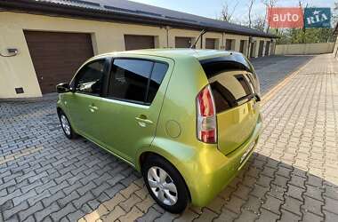 Хэтчбек Daihatsu Sirion 2008 в 