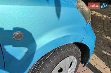 Хетчбек Daihatsu Sirion 2008 в 