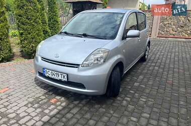 Хэтчбек Daihatsu Sirion 2006 в 