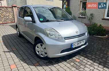 Хэтчбек Daihatsu Sirion 2006 в 