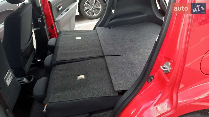 Хэтчбек Daihatsu Sirion 2008 в Киеве