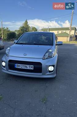 Хэтчбек Daihatsu Sirion 2006 в Одессе