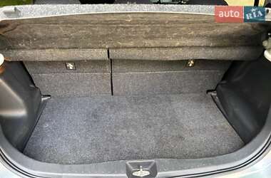 Хэтчбек Daihatsu Sirion 2008 в 