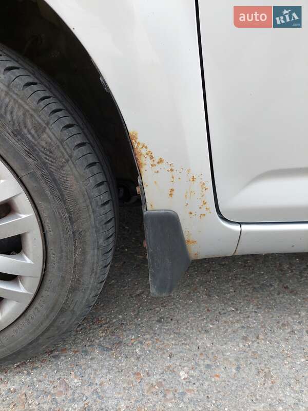 Хэтчбек Daihatsu Sirion 2008 в Одессе фото 4 Хэтчбек Daihatsu Sirion 2008 в Одессе