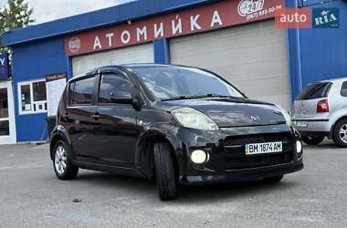 Хэтчбек Daihatsu Sirion 2008 в 