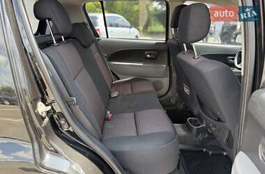 Хэтчбек Daihatsu Sirion 2008 в 