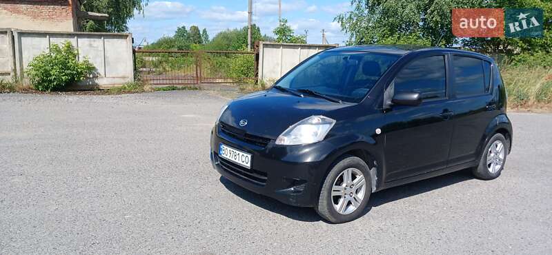 Хетчбек Daihatsu Sirion 2009 в Тернополі