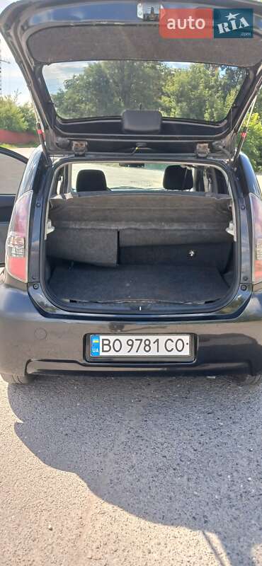Хетчбек Daihatsu Sirion 2009 в Тернополі