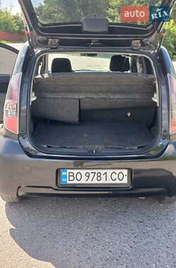 Хэтчбек Daihatsu Sirion 2009 в 