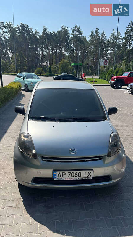 Хэтчбек Daihatsu Sirion 2007 в Житомире