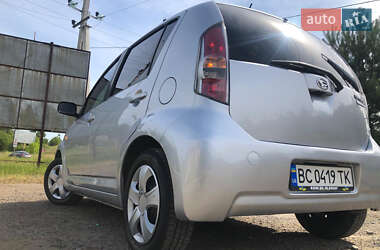 Хэтчбек Daihatsu Sirion 2006 в 