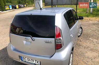 Хэтчбек Daihatsu Sirion 2006 в 