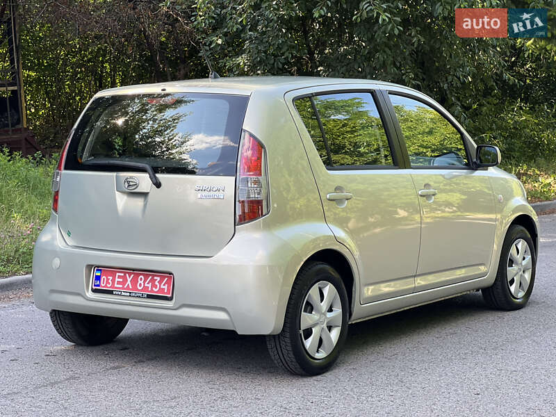 Хетчбек Daihatsu Sirion 2007 в Рівному
