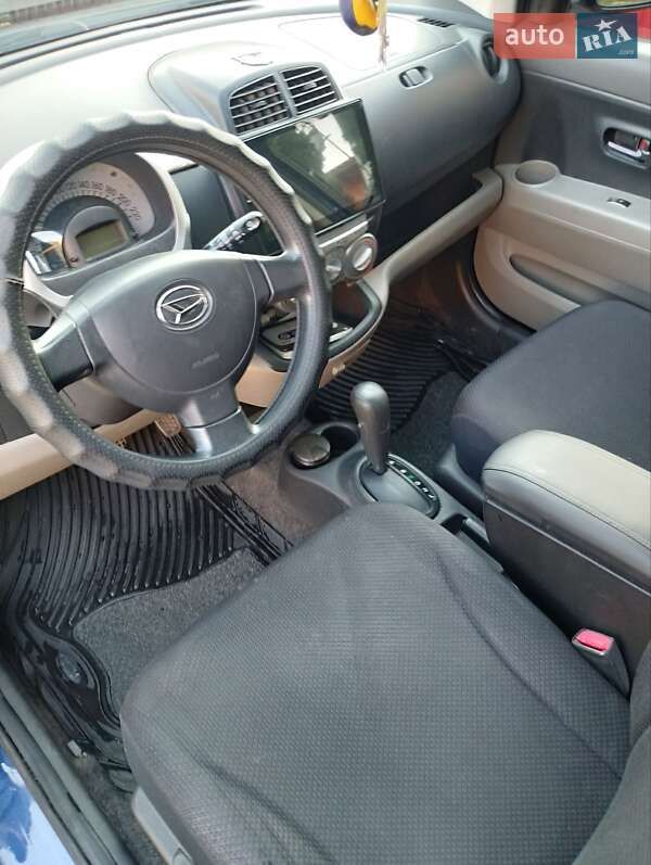 Хэтчбек Daihatsu Sirion 2006 в Виннице