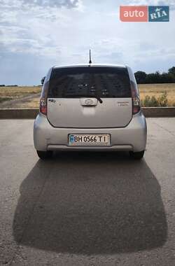 Хетчбек Daihatsu Sirion 2009 в 