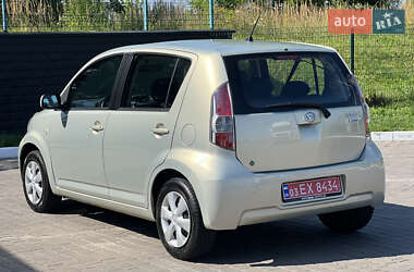 Хэтчбек Daihatsu Sirion 2007 в 