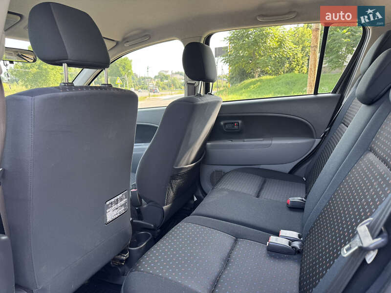 Хэтчбек Daihatsu Sirion 2007 в Львове