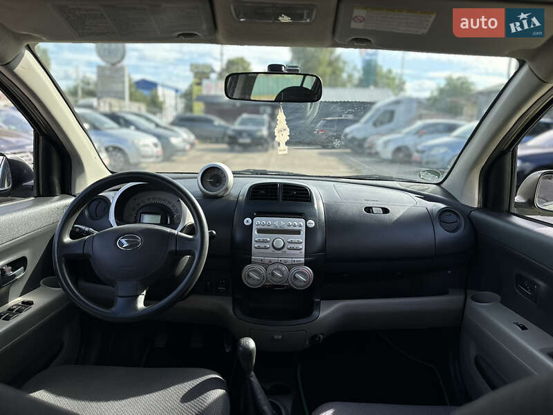 Хетчбек Daihatsu Sirion 2005 в Чернігові