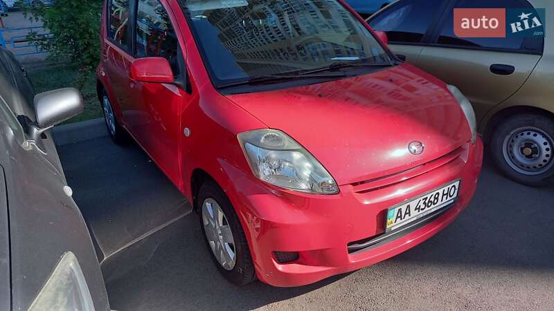 Хэтчбек Daihatsu Sirion 2008 в Киеве