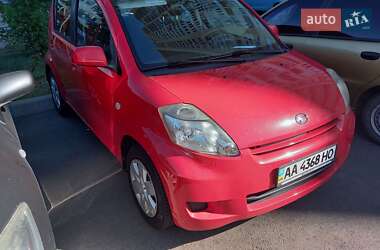 Хэтчбек Daihatsu Sirion 2008 в 
