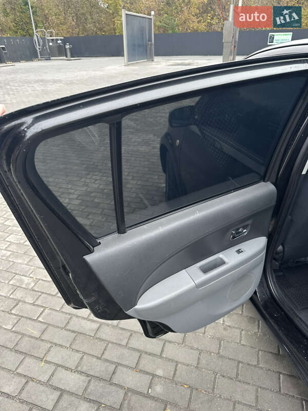 Хэтчбек Daihatsu Sirion 2008 в Киеве