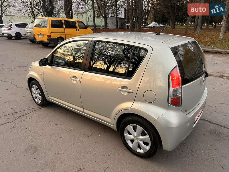 Хэтчбек Daihatsu Sirion 2007 в Ровно фото 4 Хэтчбек Daihatsu Sirion 2007 в Ровно