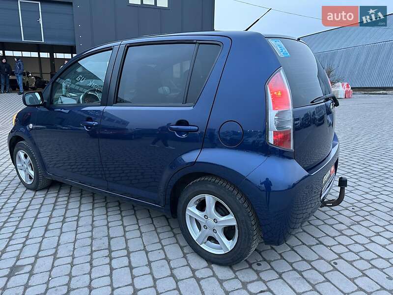 Хэтчбек Daihatsu Sirion 2005 в Львове