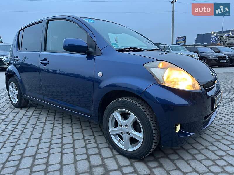 Хэтчбек Daihatsu Sirion 2005 в Львове