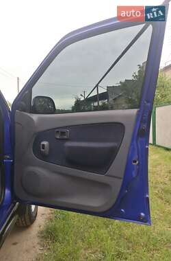 Внедорожник / Кроссовер Daihatsu Terios 2000 в 