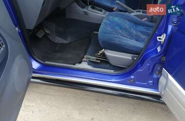 Внедорожник / Кроссовер Daihatsu Terios 2000 в 