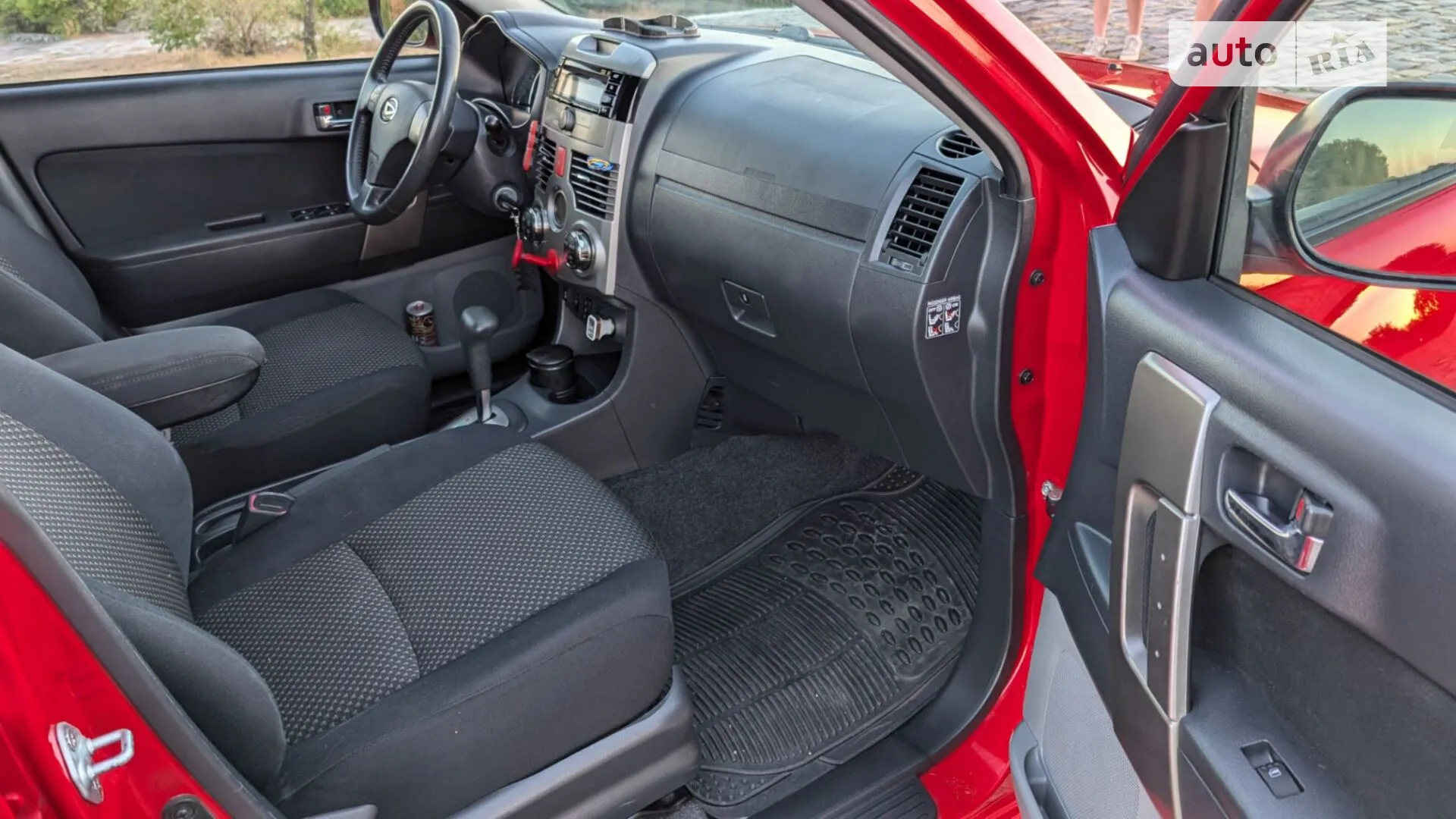 2012 Daihatsu Terios - мініатюра 18