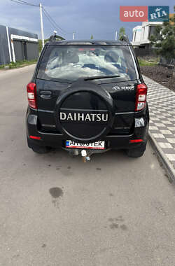 Внедорожник / Кроссовер Daihatsu Terios 2006 в 