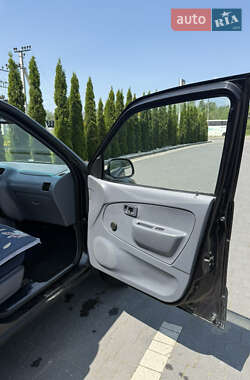 Внедорожник / Кроссовер Daihatsu Terios 1999 в 